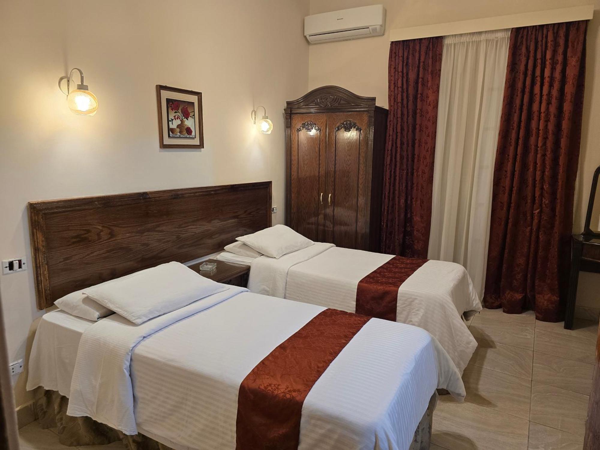 Misr Hotel Александрия Екстериор снимка